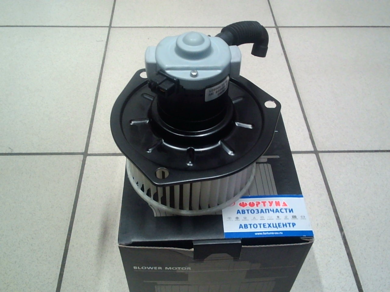 Мотор отопления салона AD-HN01 (1109008) OOtOkO /HINO FR#, FD# 90- 24V/ на  