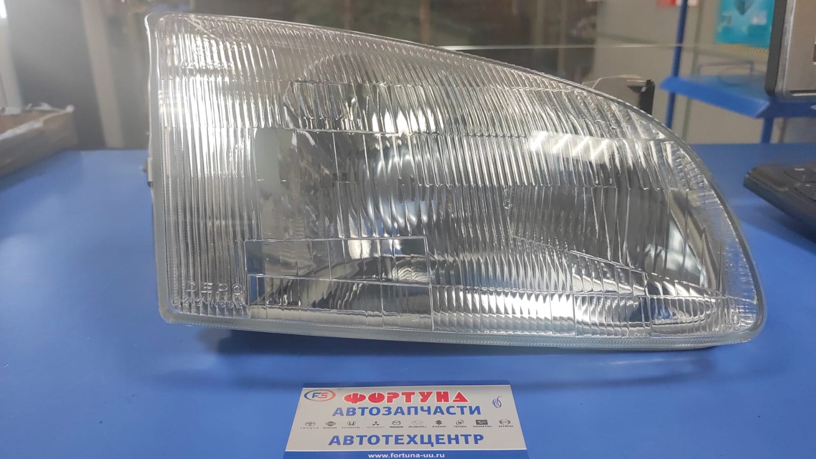 Фара TOY STARLET 212-1169 R (96-98) DEPO на  