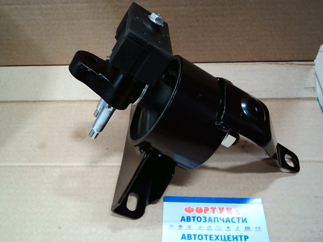 Подушка двигателя 12305-15040 DAGGER /RH - AE100, AE110, AE111/ на  