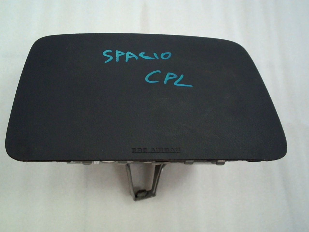 airbag пассажирский TOY SPACIO 120 /чёрный/ БЕЗ патрона [б/у] на airbag TOYOTA