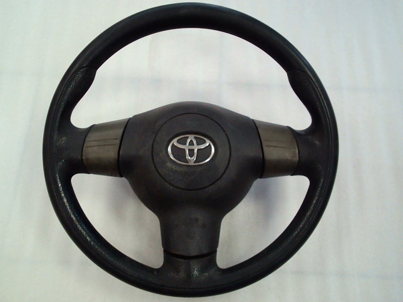 Руль TOY WISH ZNE10 airbag БЕЗ ПАТРОНА [б/у] на TOYOTA WISH
