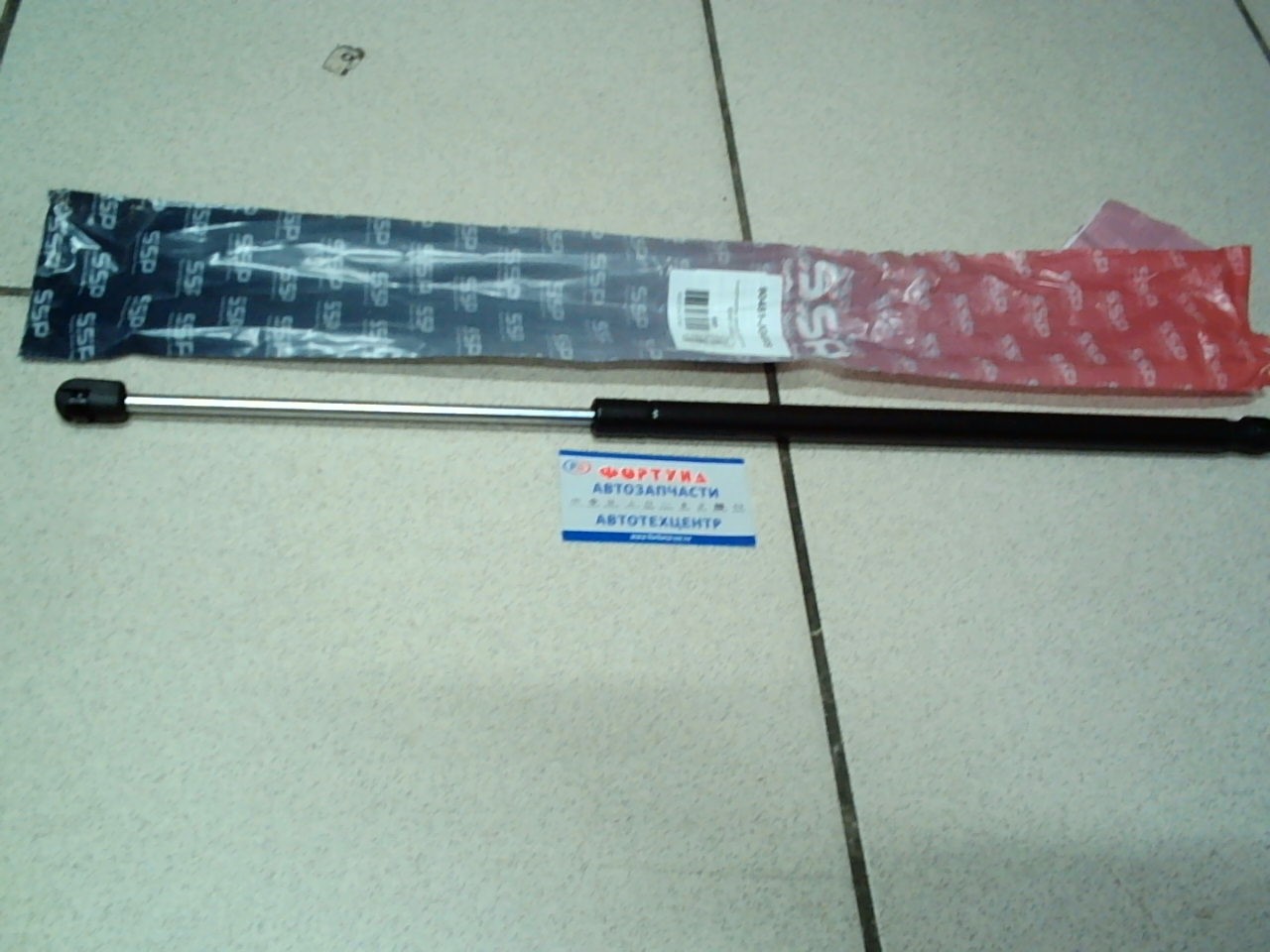 Газматики NIS X-TRAIL T31 '01- LH 90451-JG400S SSP ( Общая длина 600 мм ) на  