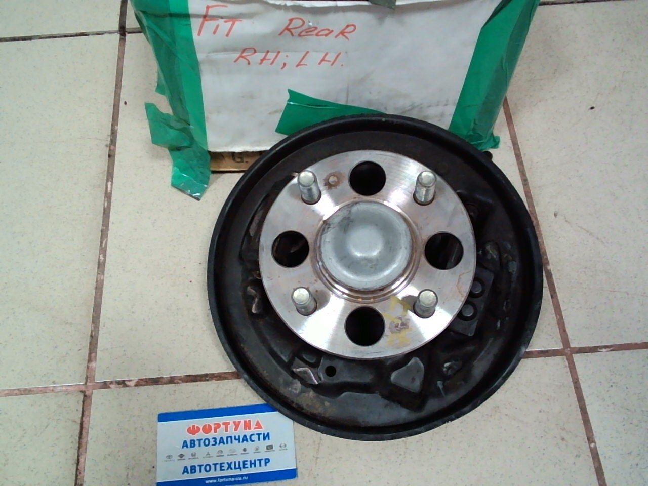 Ступица HON FIT GD1  REAR RH [б/у] на Ступица HONDA