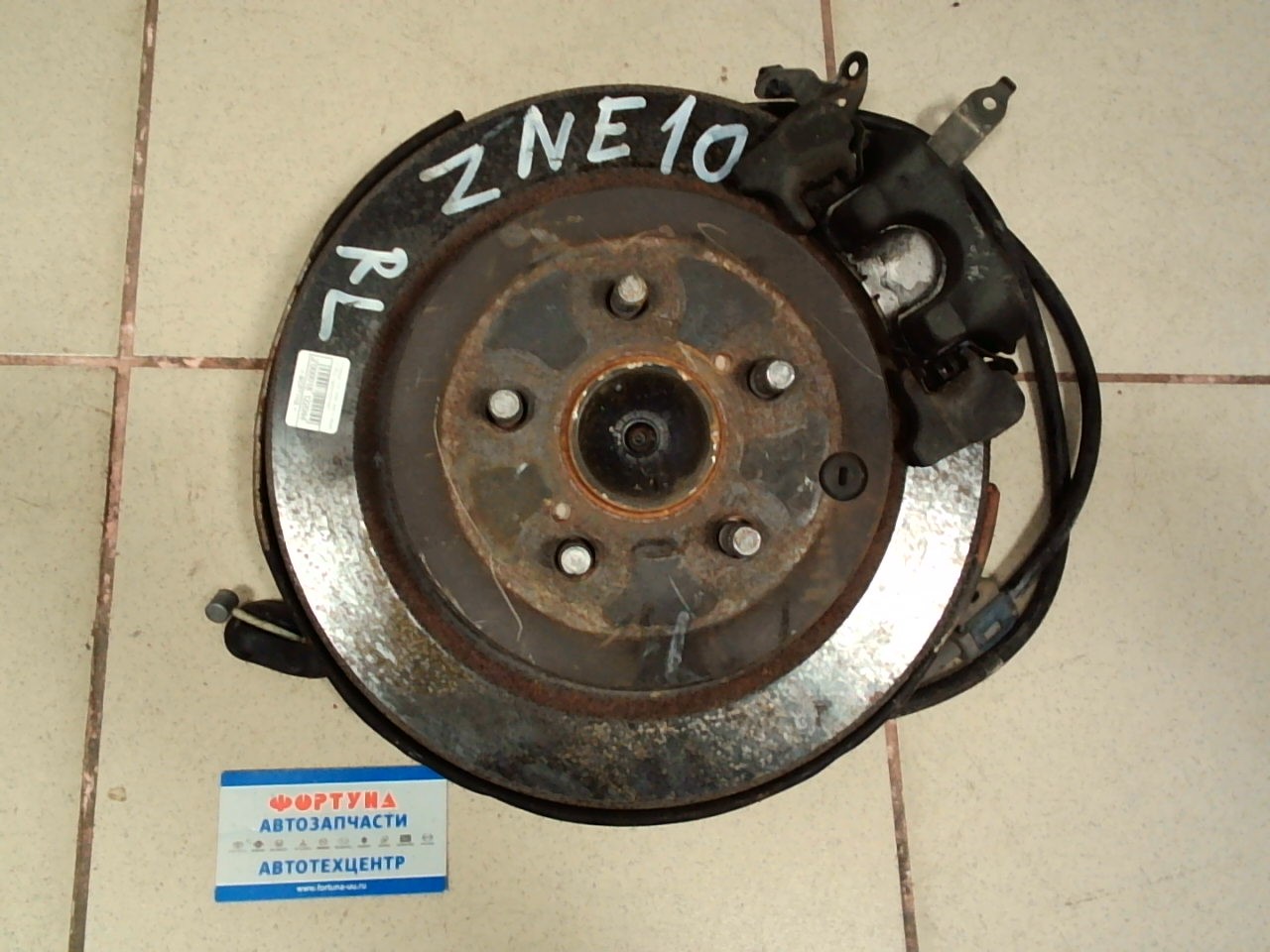 Ступица TOY WISH ZNE10 REAR LH [б/у] (+диск+суппорт) на  