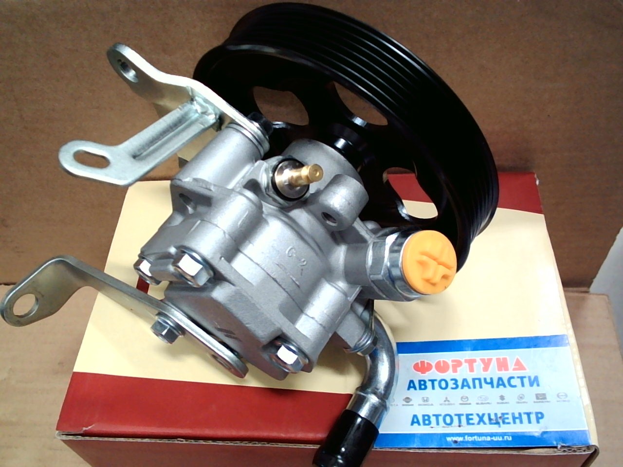 Насос гидроусилителя 44310-BZ130 (DPV316) DAGGER /Lite Ace,  Town Ace S402,  S412 3SZ-VE/ на  