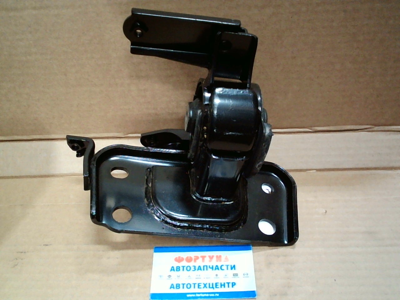 Подушка двигателя 12372-37260 TOYOTA /LH RAV4 2.0 '12-/ на  