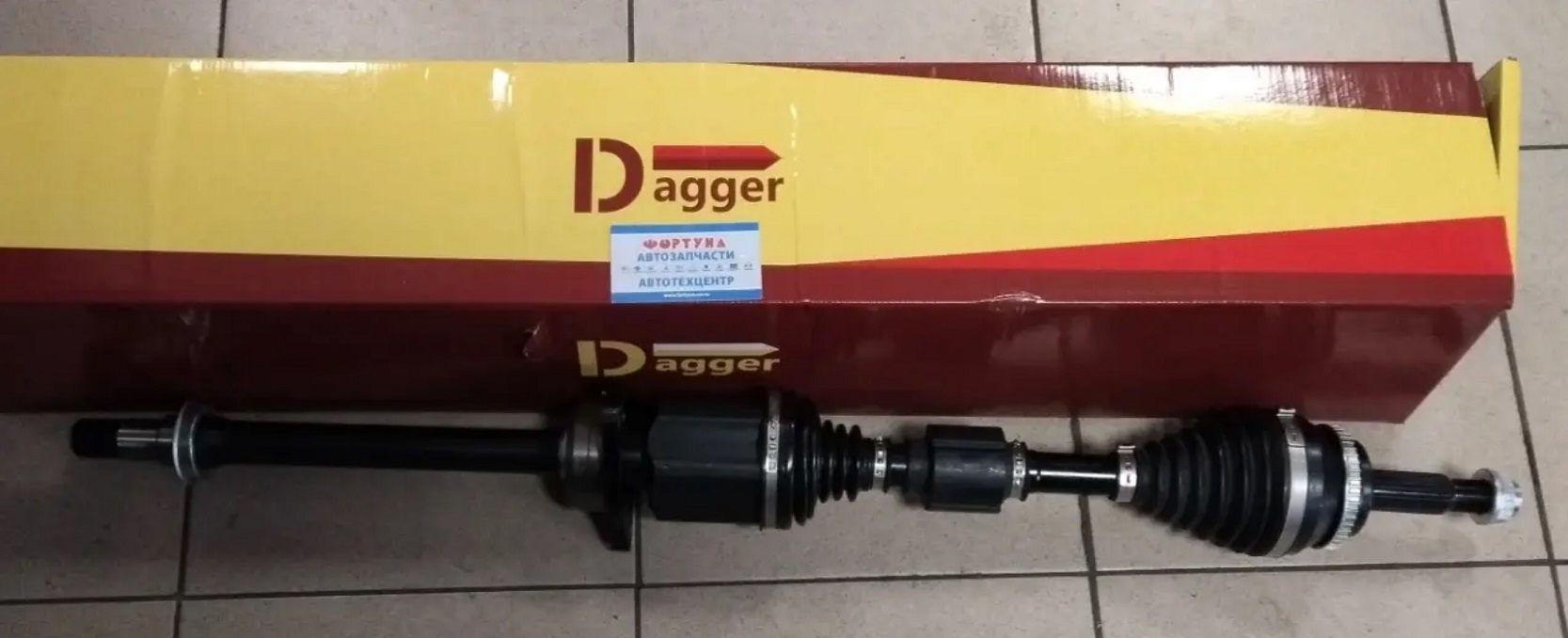 Вал Приводной в сборе 43410-28080 (DSD061R) DAGGER /Правый Voxy AZR60G 1AZ-FSE/ (шлицы наруж. 26T/ внут. 20T) на  